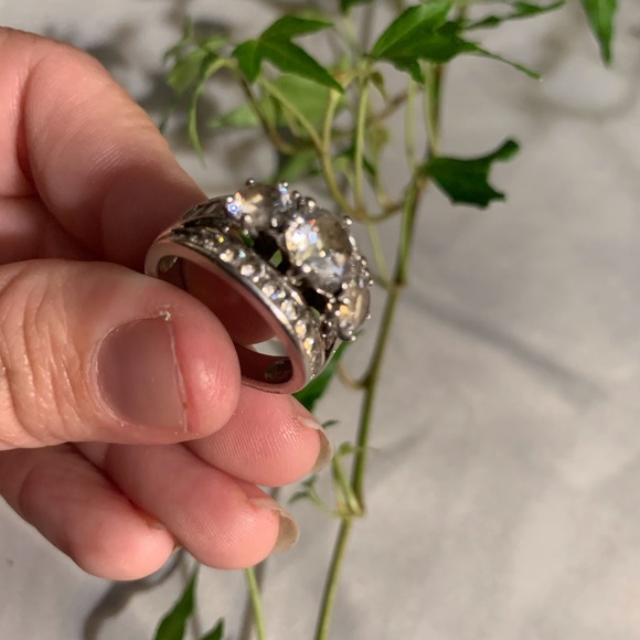 Sterling Silver CZ Ring - Picture 2 of 3